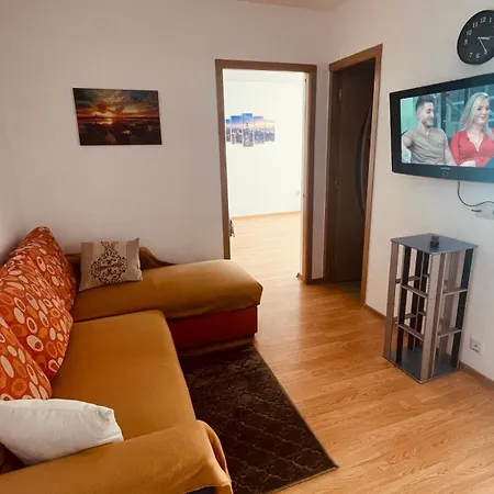 C-House - Apartament 2 Camere Ramnicu Valcea Exterior photo